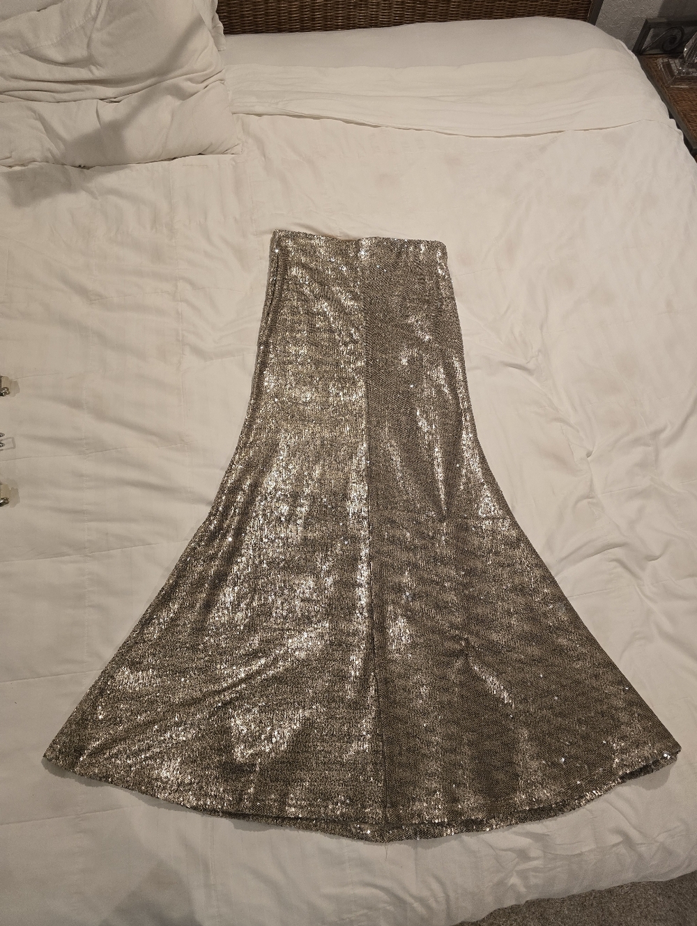 Line & Dot Goldie Silver Sequin Mermaid Tulip Maxi Skirt size Medium - Picture 2 of 16